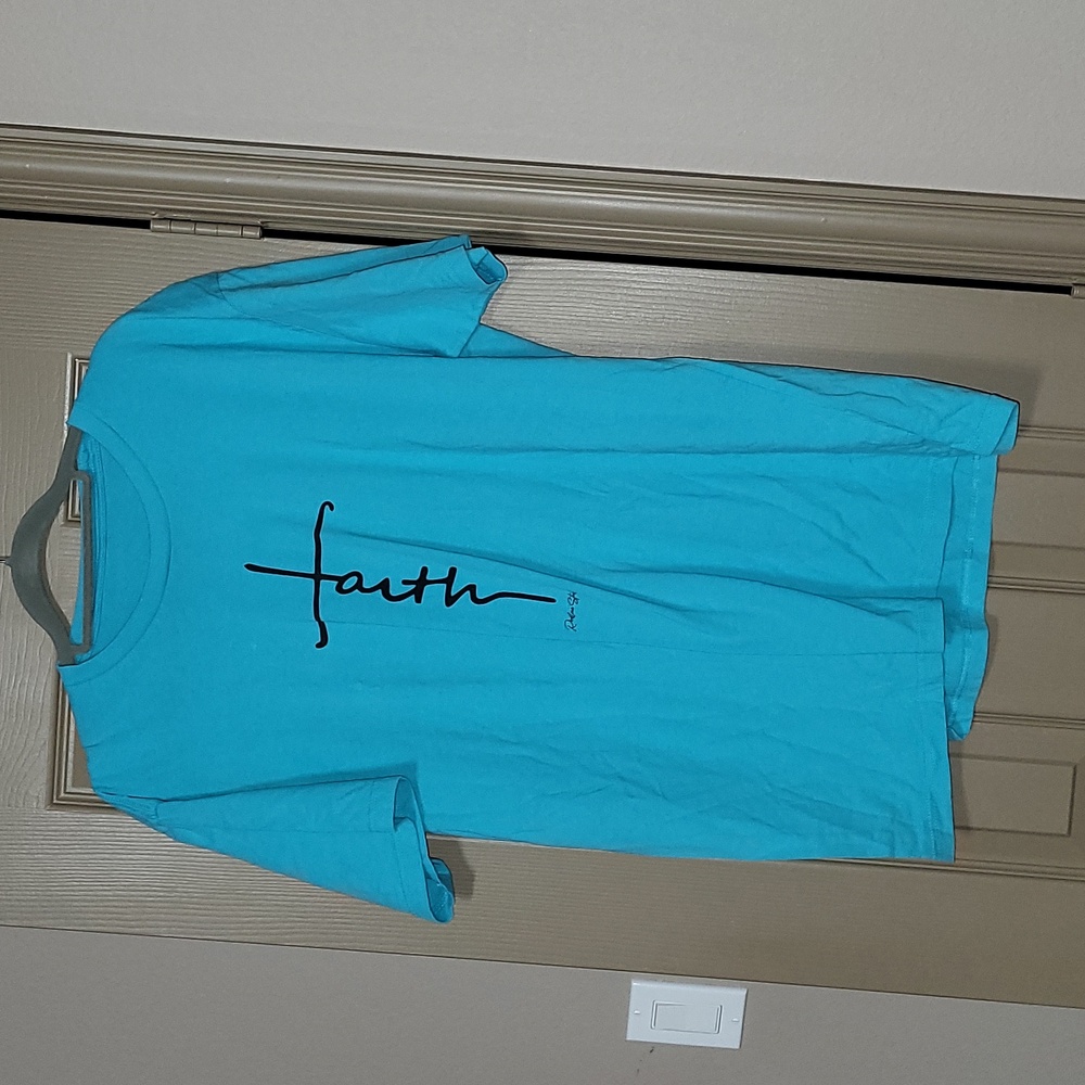 Shirt - Picture 4 of 6